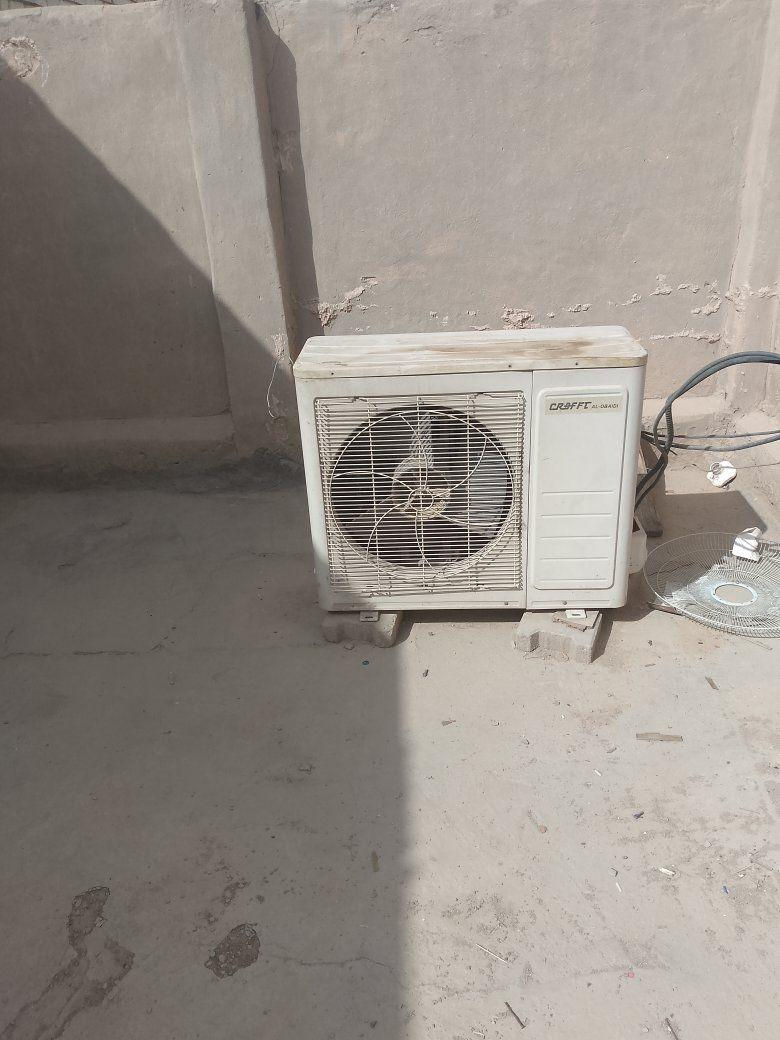 سبلت كرافت 2طن منصب وكامل شغال بس هواهه حار ابيعه على وضعه 250وبي مجال قليل مكاني نجف حي القادسيه *********** واتساب فقط النجف, العراق
