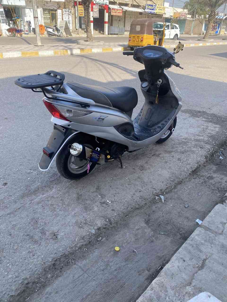 سلام عليكم دراجة  كامكو   بوليس مكينة 150 كفالة عامة دراجة حلوة نظيفة ومرتبه وبيها ترتيبات ما ها ناقص أي شيء سعرها 750  بيها  مجال ***********

