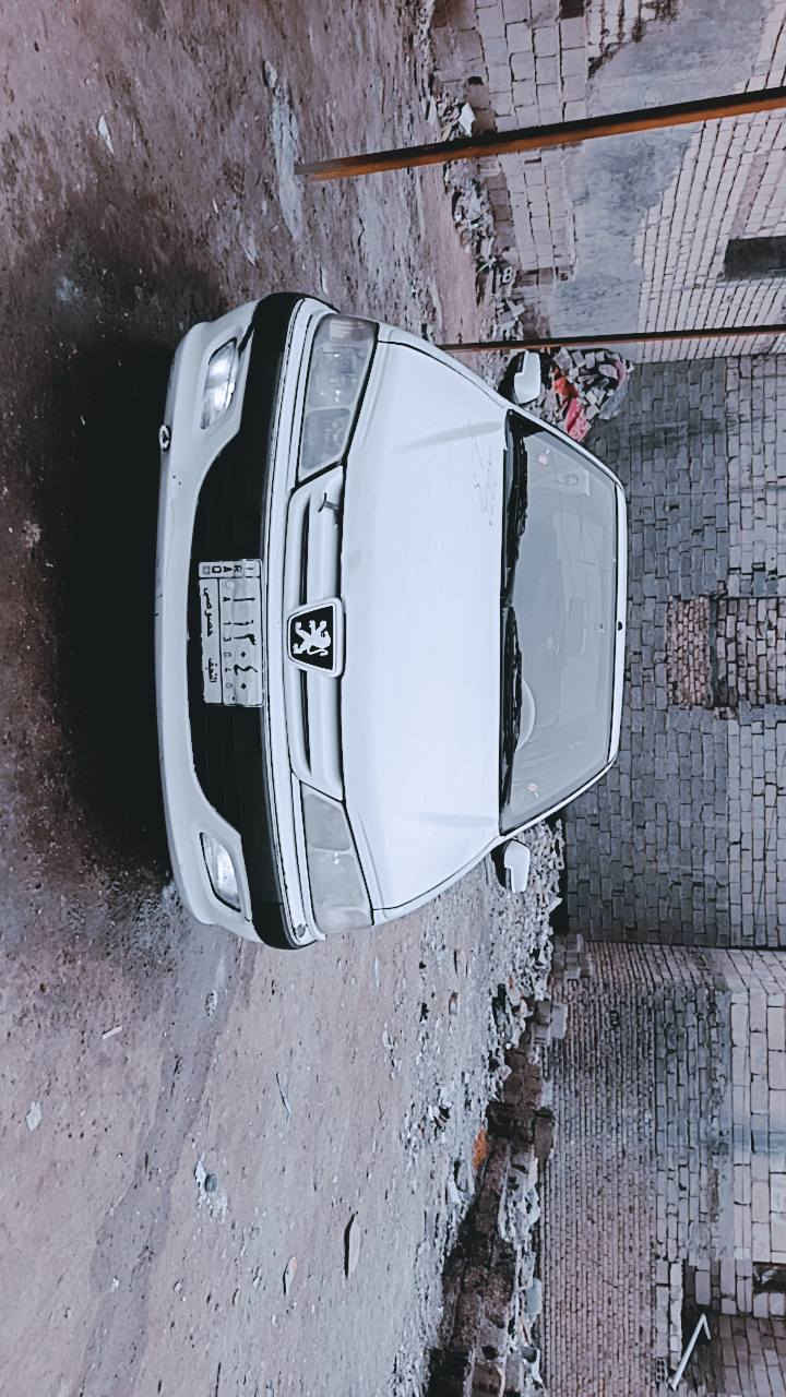 سلام عليكم بيجو بارص للبيع موديل 2012 رقمه نجف سياره خير من الله مكينه كير مكفولات حداديه 75/بل ميه تبريد ثلج تدفئه بيه بس طخه بل جاملغ الي وره وره العبري وراجع عل بارد وبنيد جارد سياره مال جناي الله شاهد كبل لشارع العنوان نجف كوفه السعر 39 وبيه مجال الرقم ***********
