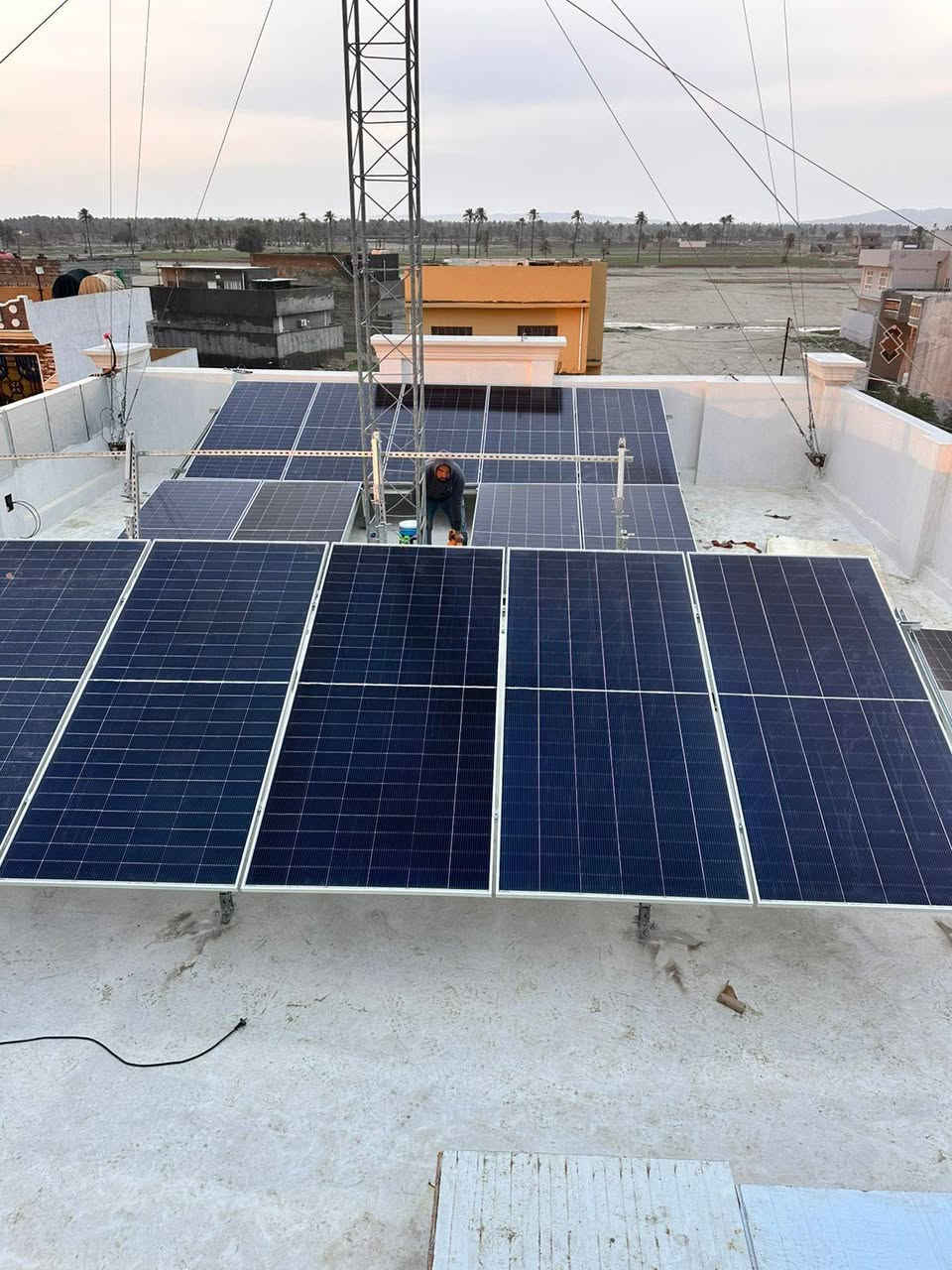 اليوم الثلاثاء الموافق 03/02/2026
تم بعون الله إكمال نصب  وتشغيل منظومة  للطاقة الشمسية في #قضاء #مندلي #سبعة #نيسان
تجهز 30 أمبير نهارا  30 أمبير ليلا وتتكون المنظومة من:-
1-ألواح شمسية عدد 15 قدرة اللوح الواحد 640 واط
2- بطارية نوع ليثيوم عدد 2 قدرتة البطارية 15 كيلو واط
3- أنفيرتر  قدرته 12 كيلو واط
4- بورد خاص بالمنظومة متكامل الحماية
5- هيكل حديد مغلون مقاوم للصدا
#ملاحظه: لانعمل ببطاريات التجميع الرديئة. 

بإدارة عمر ياسين 
وحسن سالم
للأستفسار أكثر الأتصال او مراسلة الأرقام  التالية. ‏
0771 206 0460  
***********
