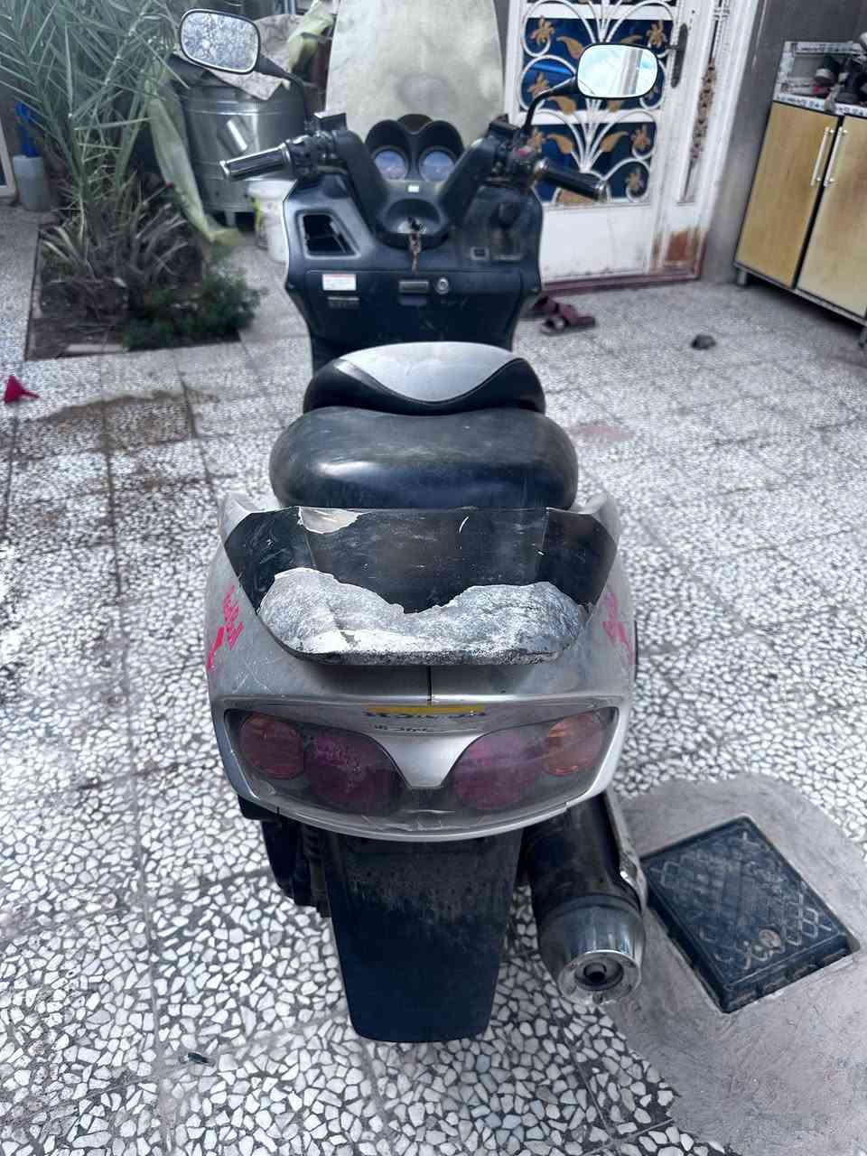 فورزة 06 للبيع ب 600 الف
الكفر نضيف مثل الصور كامله ما ناقصها شي 
مكاني نجف حي النداء ***********
