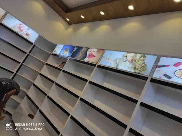 من اعمال مطبعتنا 
رفوف ( محلات _ صيدليات _ كوزمتك ) 
التصميم حسب الطلب 
مطبعة النعمانية 
***********
***********
***********
***********
ابو سامر القريشي واولاده
