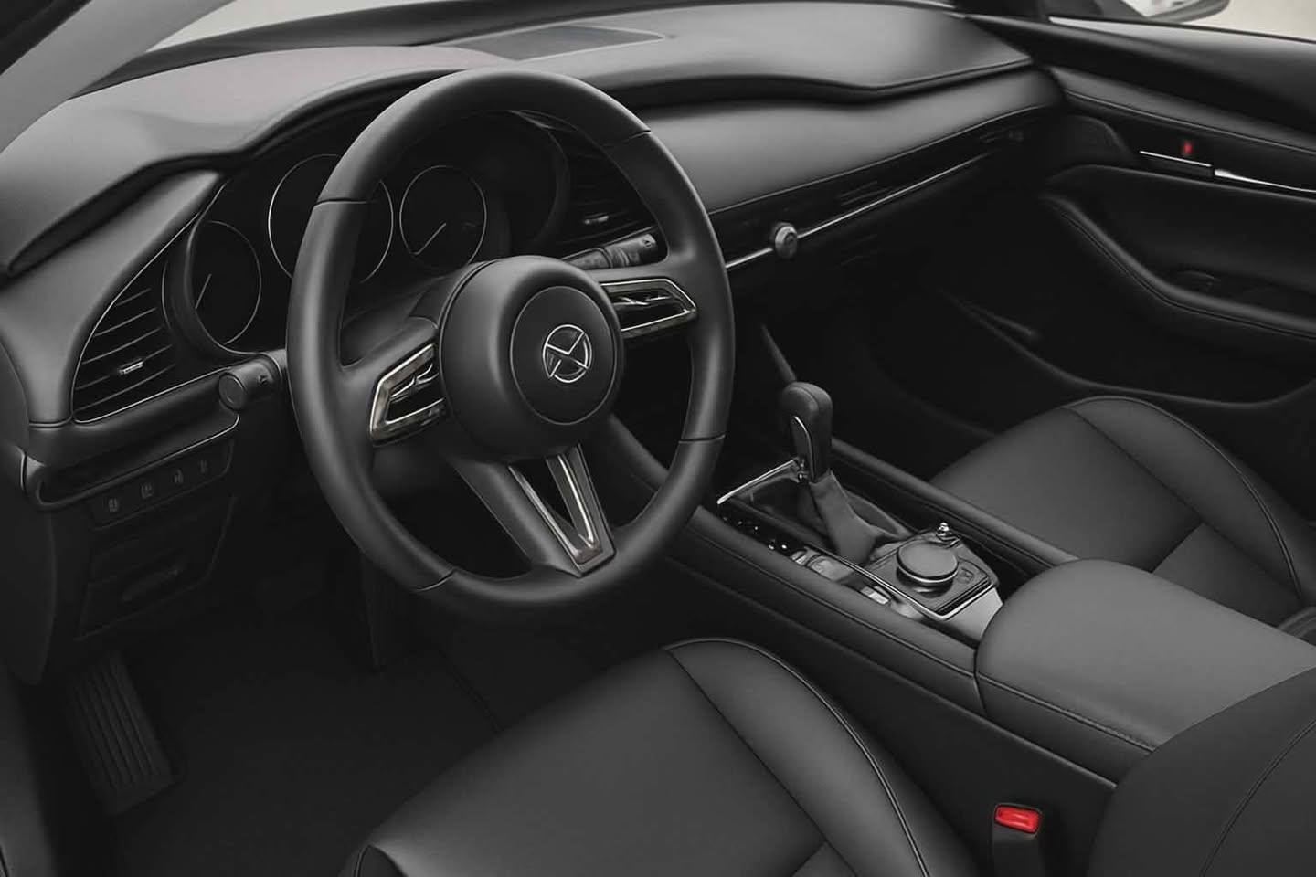 مازدا 3 موديل 2024 رقم بغداد عدم وجود فتحه محرك 2500  بدون تربو وارد امريكي حادثها جاملغ وبنيد مصلح بارد  كشن جلد والحساسات والرادارات وباقي المواصفات الخاصة بالمزادة كاملة سعر 155 بي مجال ***********
