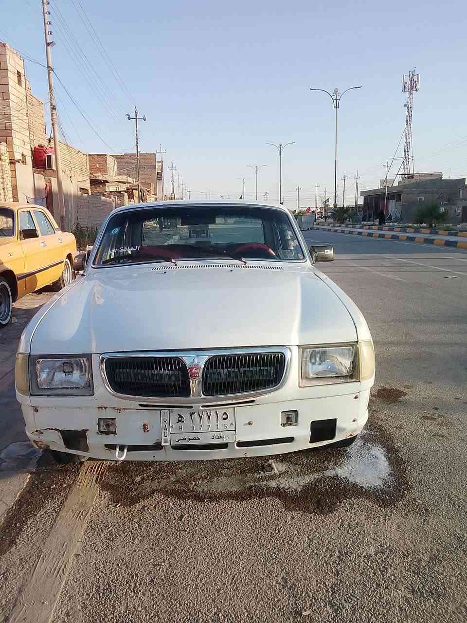 سياره كامل المواصفات تبريد ومكينه جاهزه من كلشي الاستفسار عل رقمي الخاص
***********
