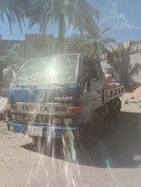 تيوته قلاب نثيه البيع  مكان بغداد الحسينيه مالراشديه  شراي يخابر 07884...