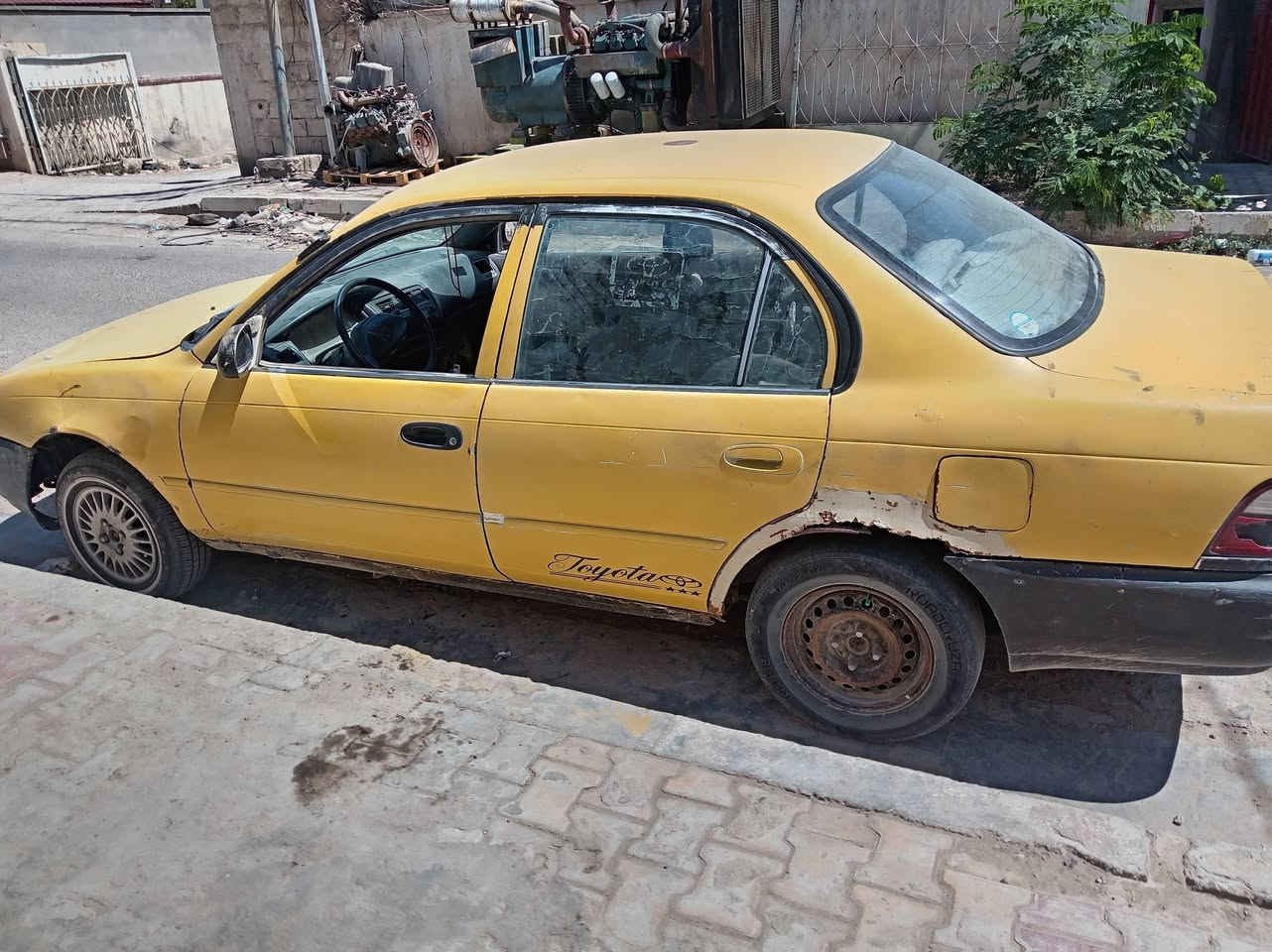 السلام عليكم كورله موديل 1996يسره ابلادي رقم انكليزي سنويه 2030هزه بعده مو صاقطه لسياره يرادلهه ترتيب سعر 20ورقه المكان الانبار هيت رقم صاحب السياره ***********
