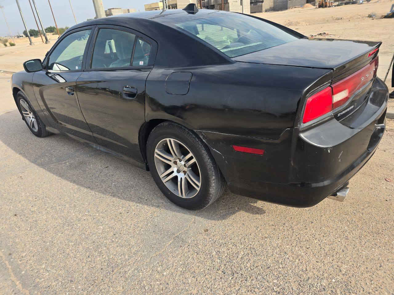 السلام عليكم سياره للبيع جارجر  13 عنوان بصره ماكينه جديده سعر خاص رقم الهاتف *********** /
