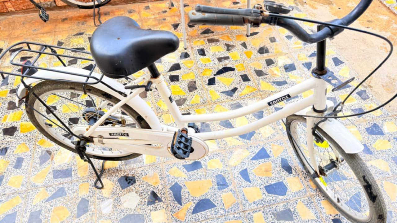 للبيع
باسكلات بناتي حجم 20 نضيفات كلش واستخدام نضيف وقليل جدا لون (ابيض×ازرق) 
سعرهن 200 وبيه مجال للشراي


**إذا كنت صاحب هذا الإعلان وتريد حذفه لأي سبب، رجاءا أرسل رسالة إلى الدعم الفني**