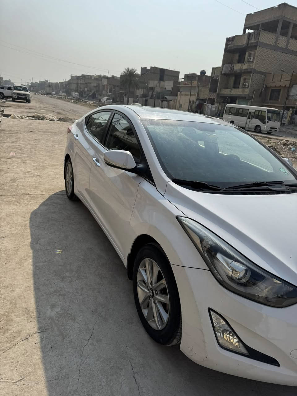 لسلام عليكم النترا خليجي موديل 16 سياره فول عده البصمه   رقم بغداد الماني كلشي مكفول فقط طخه ٤ اصابع السياره جديده ما ماشيه متروكه
 ماشيه 85 km

مكاني بغداد مدينه الصدر 
السعر140 بيها مجال بسيط 
الأتصال ***********
