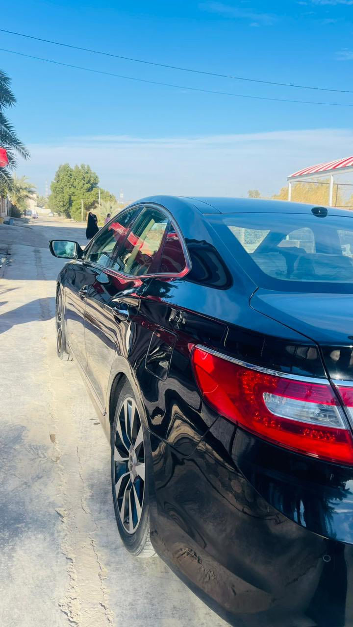 السلام عليكم 
هونداي أزيرا خليجي 2012 رقم أربيل دولي فول مواصفات كفاله عامه من صبغ وحادث محرك 3000 بلادي مامفتوح جيد لا تبخير ولا تنقيص حداديه جديده تخم تاير جديد تبريد شغال تدفئه شغاله بصمه تشغيل بصمة أبواب بانوراما كشنات جلد لون بيجي تحكم كهرباء سايد بريك بصمه رادار امامي كأمره دواره فول تحكمات ستيرن السياره جديده ومامتعوبه السعر 118 بيه مجال مكان السياره بابل الاسكندريه اي استفسار اتصل ع الرقم ***********
