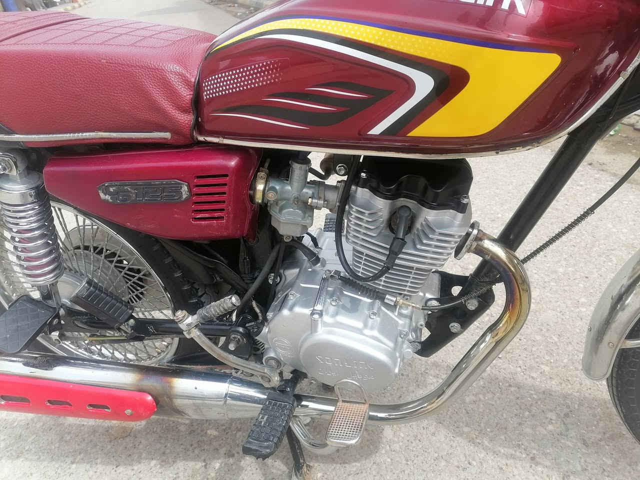 اربعه كير تايكر 
مكفوله كفاله عامه للبيع 
موديل 25
بيها خمسه ارواق 
واسط عزيزيه 
للتواصل ***********
