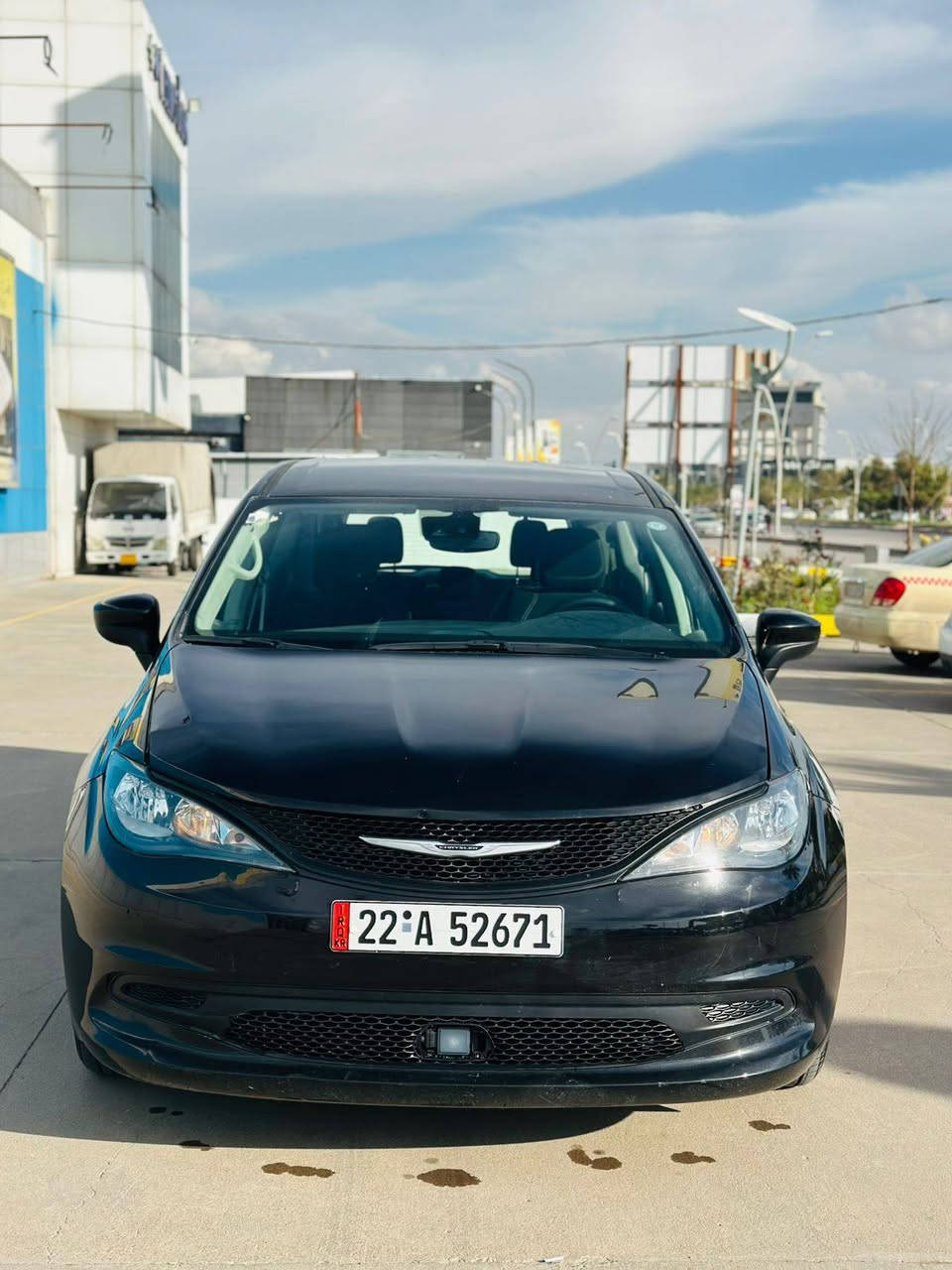 2024 CHRYSLER VOYAGER, LX
فيوجر وارد موديل 2024 
السياره بدون صبغ -  السيارة مكفولة 
سعر 242 
السياره مرقمه اربيل - رقم أجره 

حجم محرك 3600 - V6 
بصمه 
بصمة تشغيل 
أبواب كهربائية 
صندوق كهرباء 
شاشة وكامرة دوارة
ثلاث قطع تبريد تحكم مركزي
7 راكب 
تشغيل عن بعد
رادار تحديد مسار توقف ذاتي
سيارة جديدة ماشية 34 الف 
تخم تاير جديد 

رقم اربيل الجديد فحص وهزه جديد 

مكان السيارة اربيل- معرض اربيل كارس
***********☎️***********
