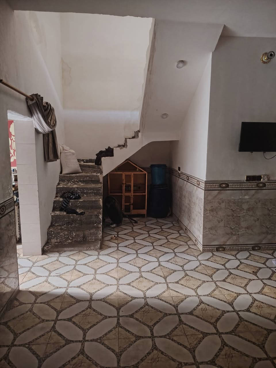 السلام عليكم بيت للبيع المساحه 160 ثاني ركن  رقم بي معامله  واصله للتقيم متكون من استقبال وغرف عدد 2 ومطبخ
بناء طابوك صب كونكريت بناء جديد العنوان ناصريه حي الفداء نهاية شارع ابو لبنان قريب على شارع 60 السعر 80 وبي مجال لشراي للأستفسار *********** 

السلام عليكم بيت للبيع المساحه 160 ثاني ركن  رقم بي معامله  واصله للتقيم متكون من استقبال وغرف عدد 2 ومطبخ
