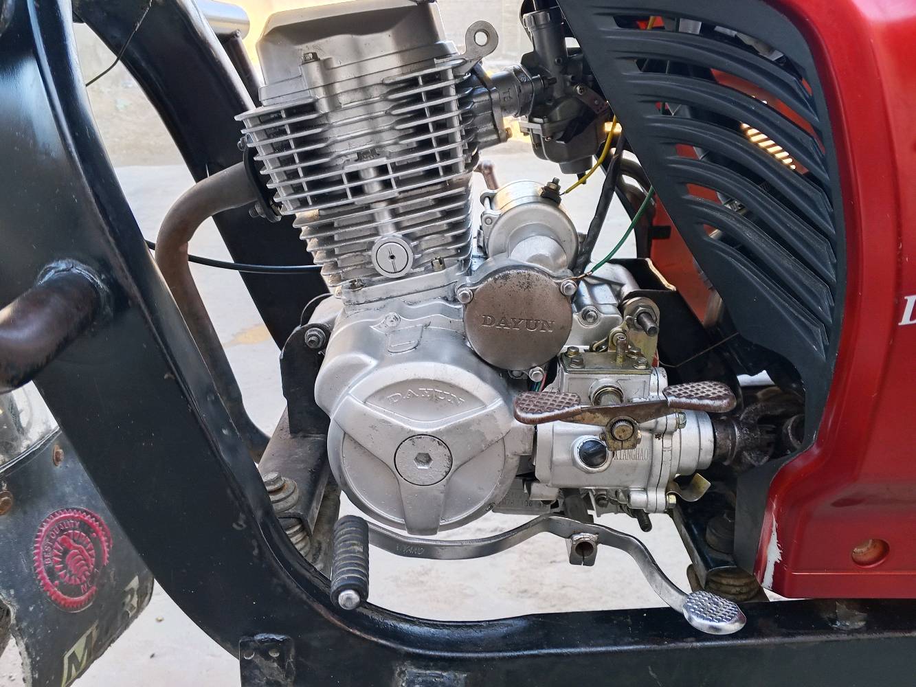 ستوته دايوان فحل موديل 2019 ستوته نضيفه مكينه نضيفه سلفه شغال بس نقصه دشلي سلف وكابريتل مو نضيف كلش كهربائيات كلها شغاله اوراقها اصولي