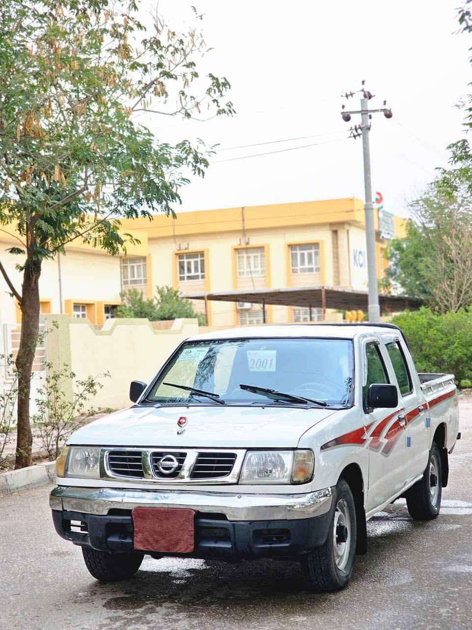 بەناوی خوای گەورەومیهرەبان ئەم سیارەبۆفرۆشتن،نیسان مودیل2001،بەشەرتی گێڕومەکینەواکسلوهەموشتیک،سیارەکەعام بۆیاخە،کەوتۆتەلایا بیشوبشتی کەبسەچەکوشی بیوەنیە،ناوگرتنی نیە،چوارتایەی تازەی لەزیرایە،سەدروبێشی  تازەگۆڕاوە،یک دینارمەسرفی نیە،کوشنوگاعیوناوی تازەی بۆبەسراوە،بەشەرتی تحویلوخرامەوکالەسەنەوی بەسەرچوە،زۆرتوندوتۆڵە،شوین کلار،سعر55گڵاومعاملە       ***********         ***********
