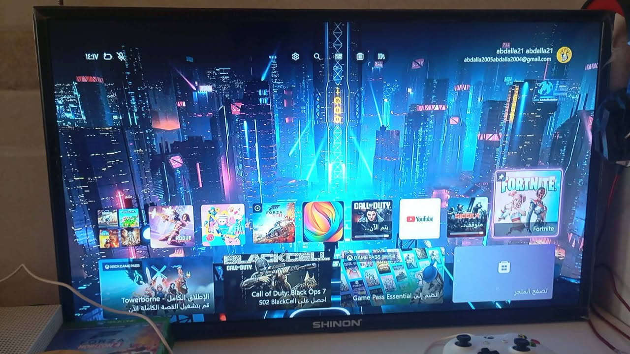 السلام عليكم
اكس بوكس وان اس 
ذاكره واحد تيره 1
الاكس بوكس جديد مع كتلوك الشركه 
لوك لا مفتوح ولا مصلح 
مع شاشه جديده 
مع يدتين 
ويا قرصين فورزه جدد
وبي العاب 
فورتنايت 
كال اوف ديوتي وارزون 
فول كايز وغيرها من العاب 
السعر مع الشاشه 280 بدون الشاشه السعر 200
مكاني ديالى الحويش 
***********
