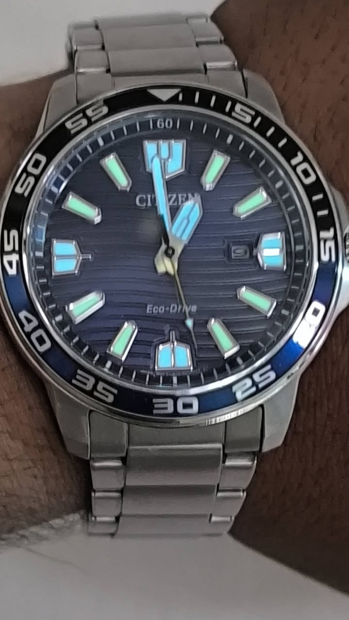 ستسن ايكو درايف شحن على الضوء
خوان رايده 140 الف بل نسبه الساعه سعره جدا مناسب الريده يتصل ***********
