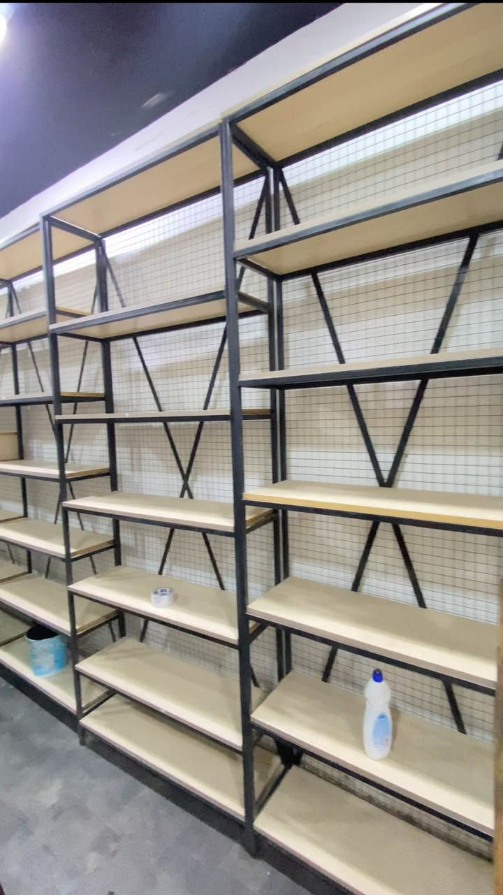 ‎‏ ‏رفوف ￼ حديد تفصال العدد 12مع ميز جام 1
رقم ***********‎ عمارة, ميسان
