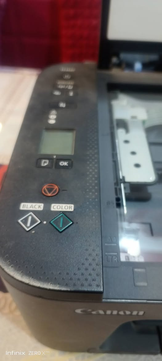 طابعة كانون Ts3440 مكاني كربلاء
بيها خطأ P07 

فتحناها نظفنه كم اسفنجه ورجعناها 

صار كسر بالبوابة بس صلحناها بالصمغ ورجعت طبيعي 

بدون كاترج 

بدون كيبل


**إذا كنت صاحب هذا الإعلان وتريد حذفه لأي سبب، رجاءا أرسل رسالة إلى الدعم الفني**