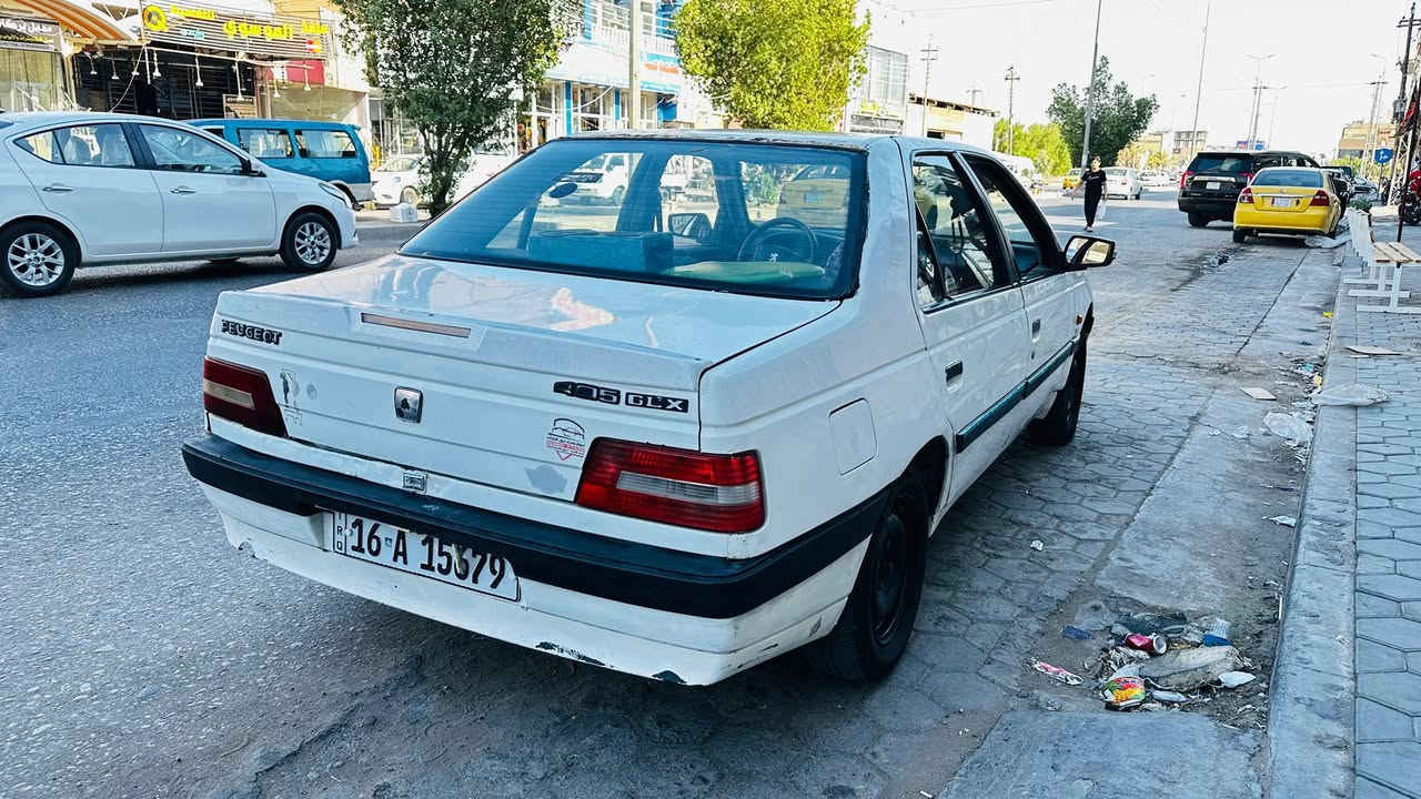 بيجو 405 مديل 2009مكينه بيه تبخير 
السياره السعر ٣٤ وبيه مجال ***********
