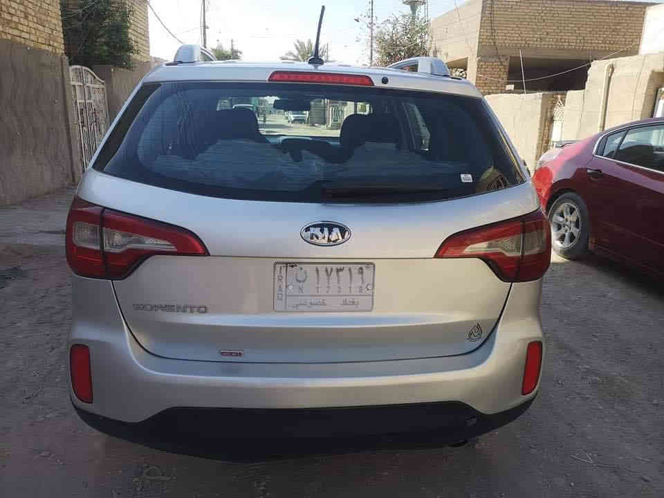 السلام عليكم
سورنتو ٢٠١٤ محرك 2400 أربعه سلندر

وارد أمريكي الضرر الصندوق 

السياره بأسمي

لون رصاصي ٧راكب 

قطعتين تبريد

تحكم ستيرن

اشاير بالمري

السياره جاهزه من كل شي 

السعر 135 وبيه مجال بسيط للتواصل ‏***********
