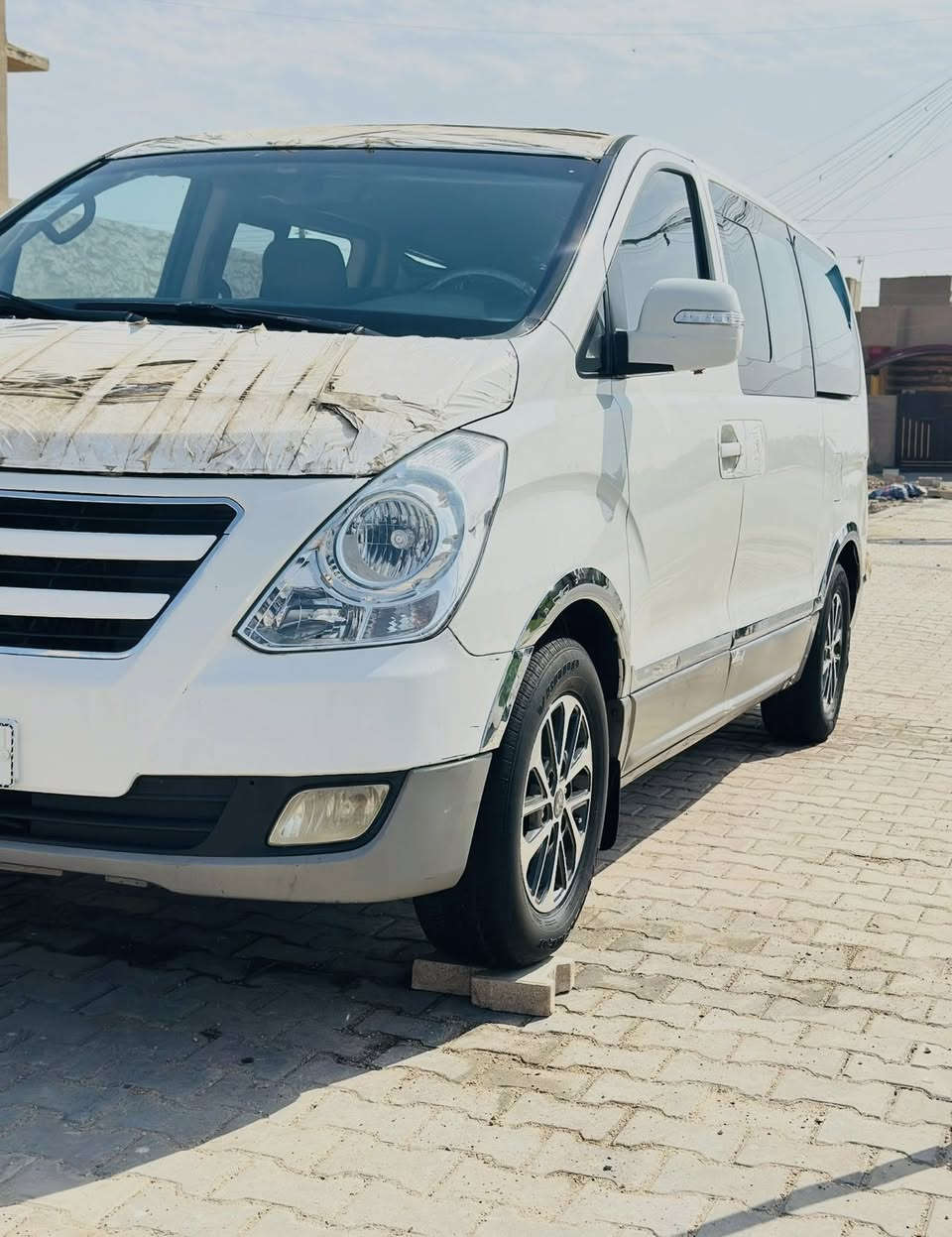 سلام عليكم
استاركس للبيع موديل 2009 مفتوح 

سياره كفاله من الضربه بيها الاهلات وجوه اليده مال السايق فقط 

رقم #بغداد تحويل جديد مصفره غرامات +هيئه

صدر امامي خلفي 

اربع تايرات جديد 

ويل VIP 

شاشه + كامره بگ 

دوشمه جديد تنته+سفريات +كشنات 

بجم 16+مازدات جديد سياره (جاهزه) 

المكان واسط الصويره 

الاستفسار***********
