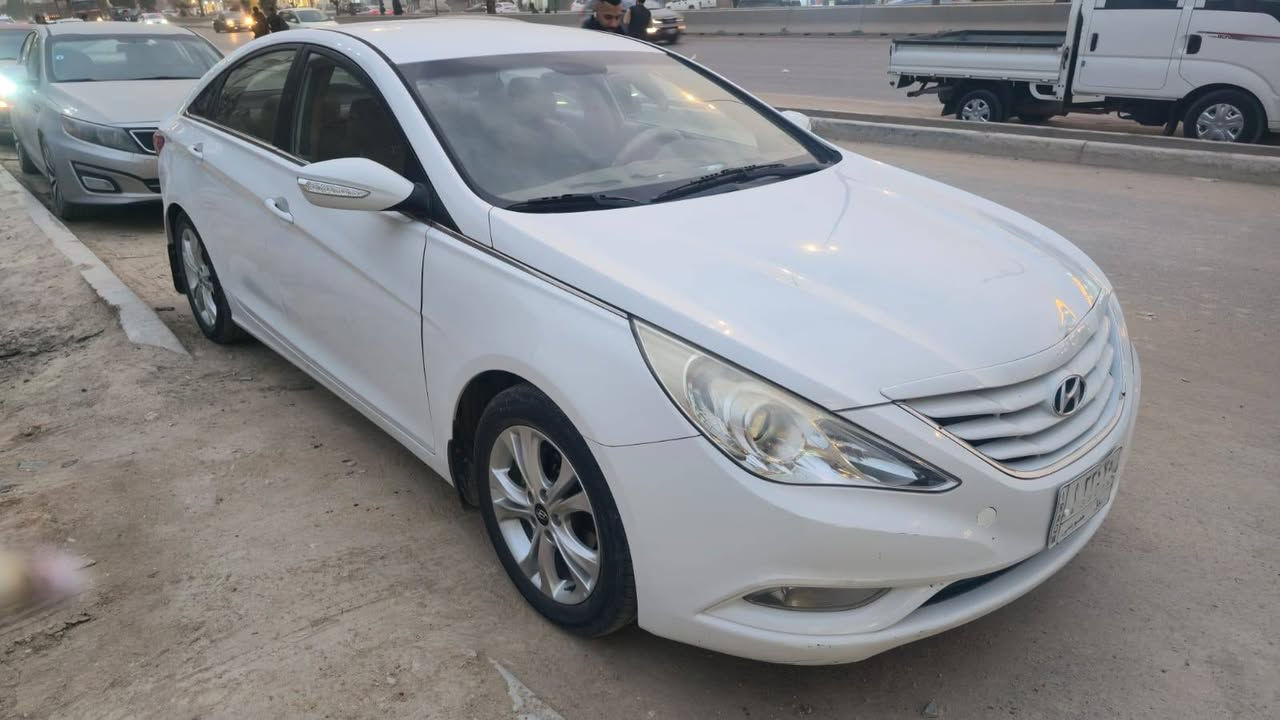 سلام عليكم
سوناته خليجي
مديل 13
رقم بابل 
مكفوله من صبغ والتبديل

مواصفات داخل بيجي 
مري شفط اشاير بل مري
تبريد قطعتين
حساسات خلفيه 
تحكم ستيرن جهتين 

العنوان بابل حله قرب جامعة بابل 
*********** ستفسار اكثر تصال برقم
