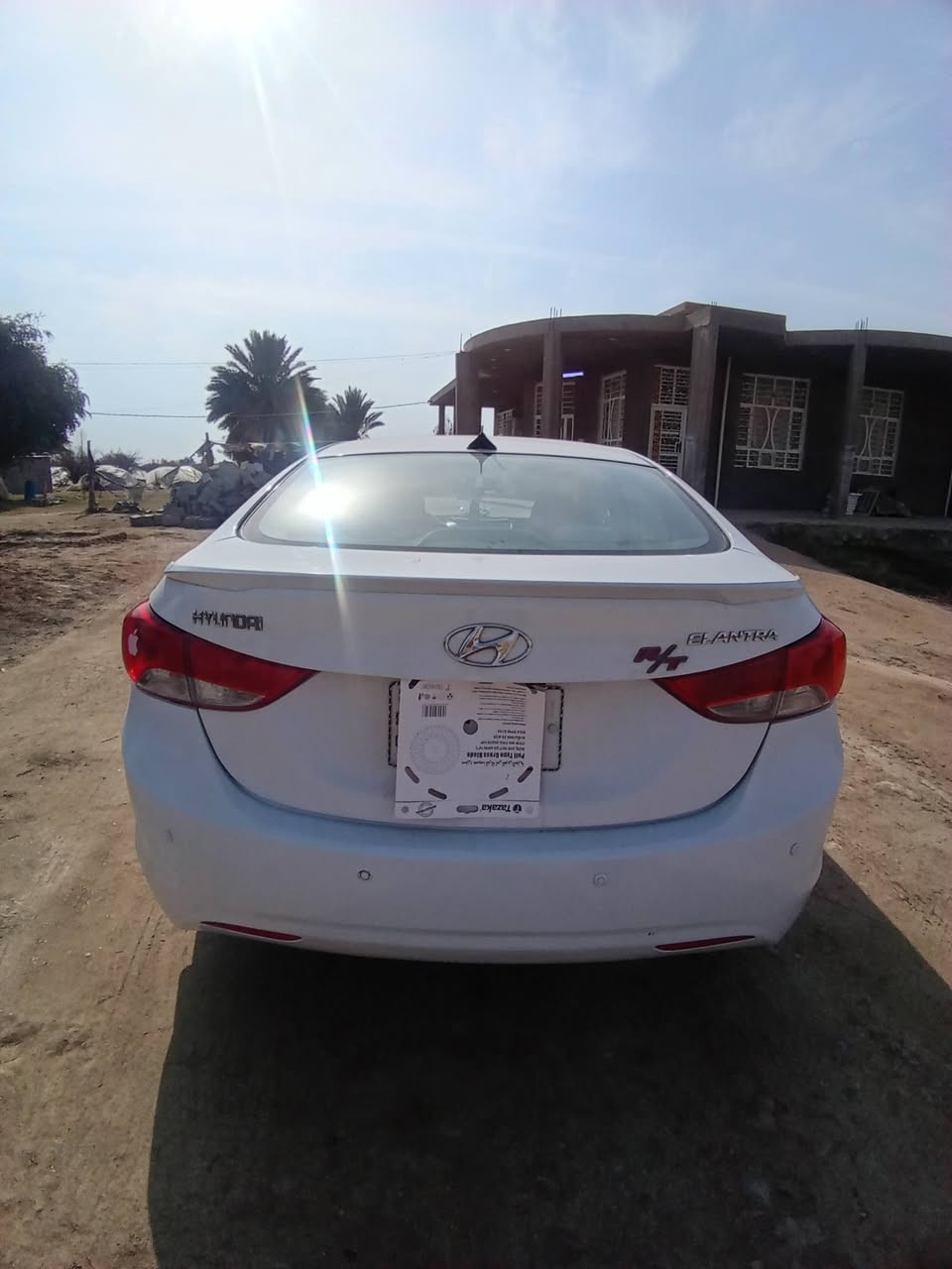 را موديل ١٤ رقم بغداد 11 محرك ١٨٠٠ نضام أيكو خليجي فول مواصفات فتحه بالسقف بيها بس باب السايق مبدل فقط و رصعه صغيره بالجاملغ الخلفي بدون دواخل تدفئه تبريد خير من الله ***********
*********** السعر ١٢٨
