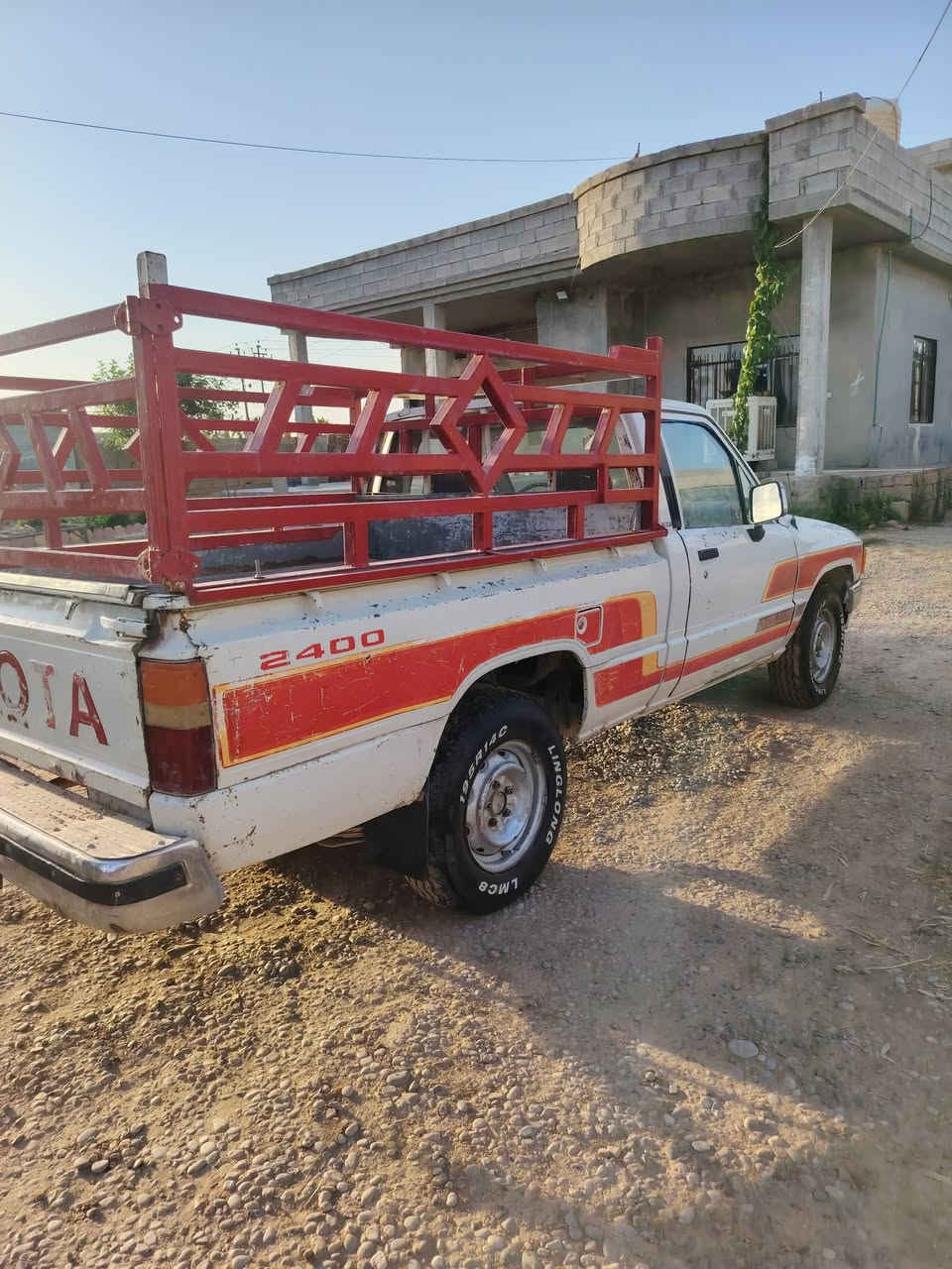 السلام عليكم للبيع بيكم موديل 88محرك كروسيده محرك كير صدري شاصي كله شرط طخم تاير جديد رقم كركوك سنويه 2031 شرط التحويل السعر 60وبيه مجال قليل الاستفسار *********** الخاص مفتوح
