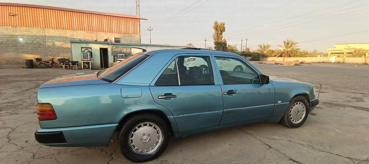 السلام عليكم 
مارسيدس  1990 
كير مكينه بطه 2.5 
كفاله من الضربه والتبديل وضع شركه 
صبغ جماليه فقط كير مكينه مكفولات السياره احلى من الصور
صلاح الدين بلد ***********
