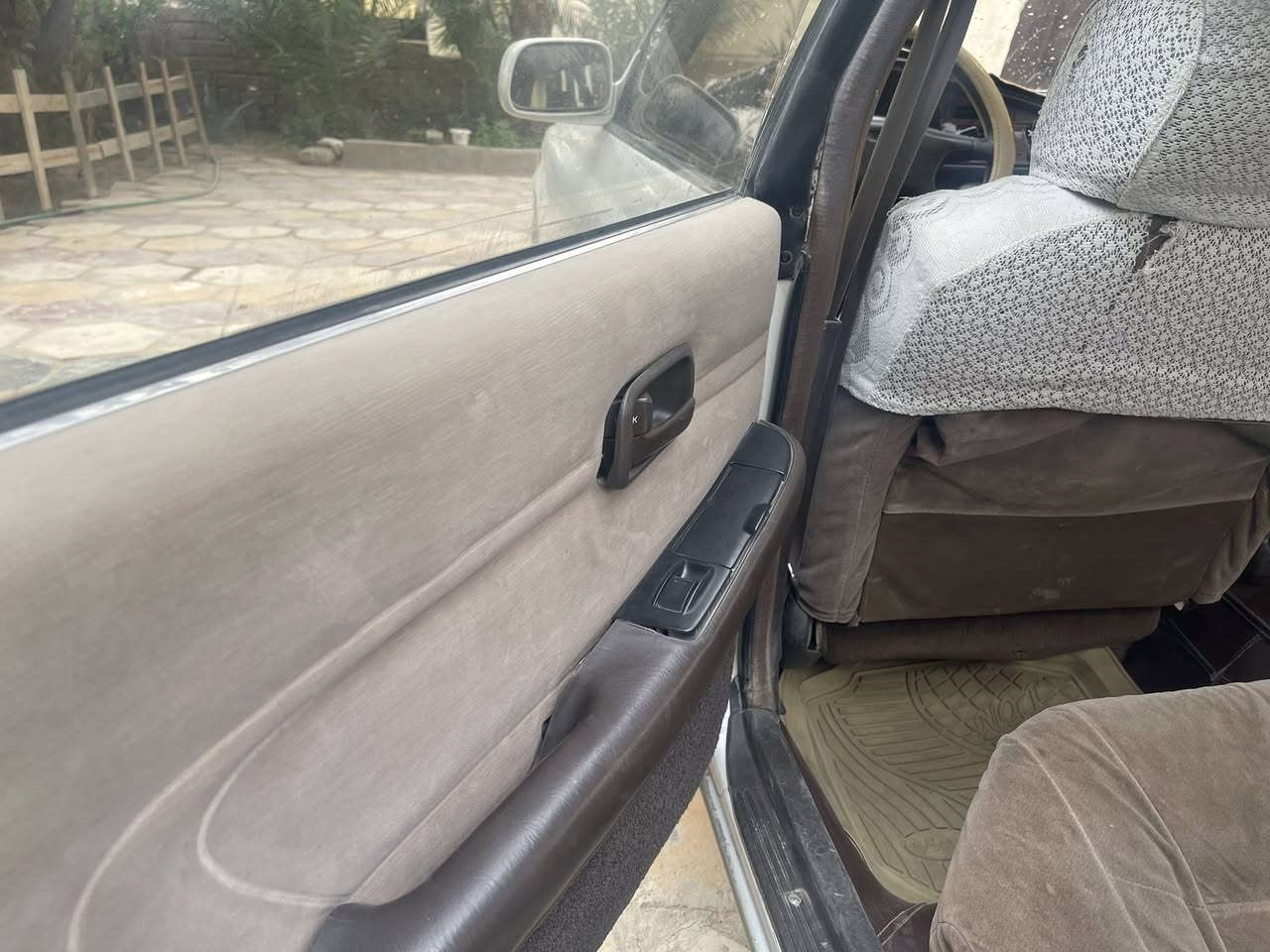 شيزر. جديده بلاد شرط ونظيفه للبيع 
مكاني. ذي قار قضاء دوايه
***********
السعر ٣٩
