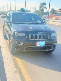 جيب كراند شيروكي  فئة . لمتدد  دفع رباعي 4x4 موديل 2021 حجم المكينة 6 ...