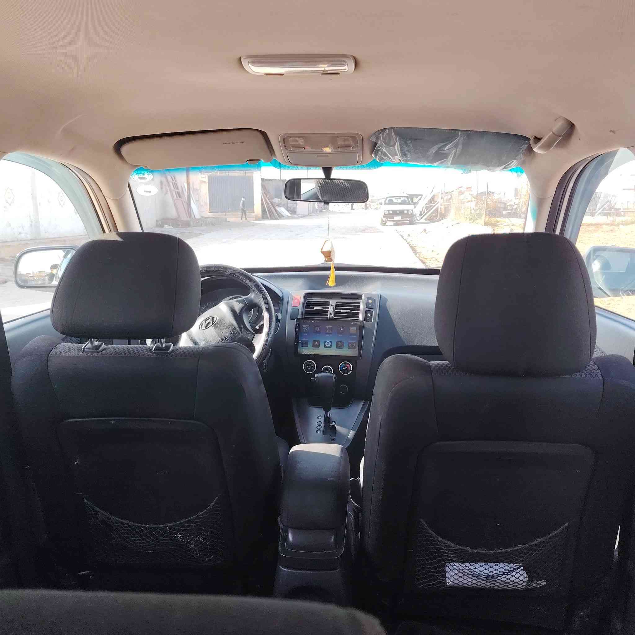 السلام عليكم ورحمة الله وبركاته عندي سياره للبيع موديل 2009 توكسون  محرك  وكير جديد ونضيف  سعر 115 المنطقه موصل جديده   رقم الهاتف ***********
