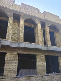 خلفة بناء • متفرغ