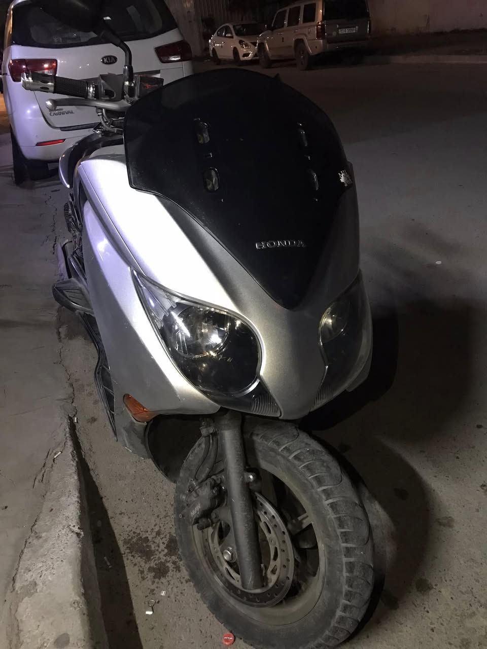 فورزه صفر10 مرقم وسنويه باسمي السعر 18 ورقه نضيفه والكفرات جاهزه العنوان بغداد ***********
