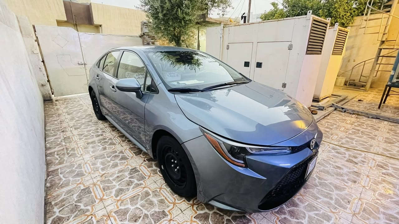 السلام عليكم تويوتا كورولا للبيع ضرر السياره بونيد مبدل فقط بدون دواخل بدون ايرباك ماشيه 71 الف مواصفات le السعر200 للاستفسار الاتصال بالرقم التالي***********
