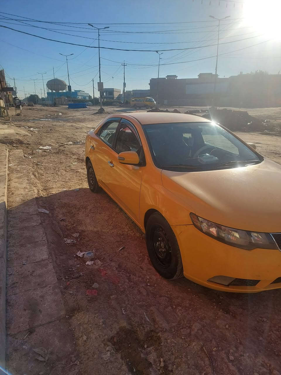 السلام عليكم
كيا فورتي 2010 بيه حادث جاملغ وباب جهة السايق 
سيارة جاهزه كير مكينه تبريد كهربائيات بيه منظومة غاز 60 لتر اتيكر الاصليه مصفره هيئة وغرامات رقم بابل باسمي مكاني حله الجمعيه السعر ٩٠ وبيه مجال قليل جدا 
***********
