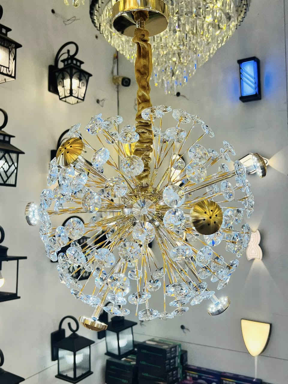 يقدم لكم معرض عالم الثريات 💎💡

تم   وصول موديلات حديثة 💎💡

ثريات كروية انواع مختلفة 

تشكيلة جديدة براكتات مودرن كلاسك 💎💡

زورو موقعنا 👇🏻👇🏻

تكريت شارع الاربعين مجاورر مدينة العاب 

الاستفسار ***********
