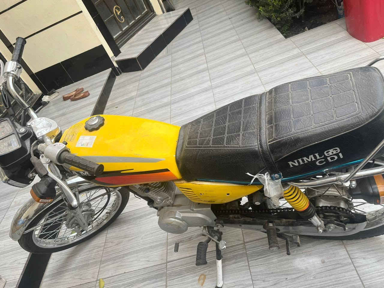 دراجة 4 كير للبيع 

اوراق  (( سكنر )) موديل 2025 حديث 

دراجة نظيفة وكلشي مابيها نقص 
ماعدا كم شغلة بسيطة تتعدل 

السعر 550 الف بيها مجال بسيط 

للتواصل 
اتصال فقط ***********
