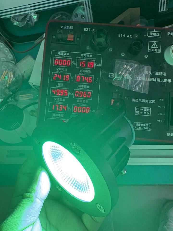 In stock on sale


**إذا كنت صاحب هذا الإعلان وتريد حذفه لأي سبب، رجاءا أرسل رسالة إلى الدعم الفني**