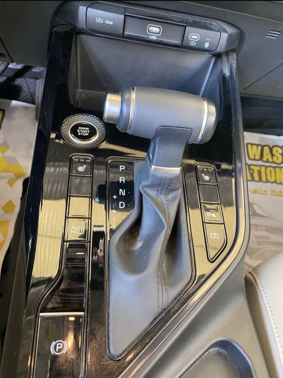 كيا نيرو هايبرد 2024 – نظافة عالية جداً / بحالة الوكالة
‏⚡ هايبرد اقتصادية جداً
‏

‏
‏تفويلة تكطع تقريباً 850 كم
‏ماشة 6،000 ميل فقط
‏اللون: سيلفر
‏الحالة: حادث خفيف جداً أقل من ربع البنيد وتم تعديل وصبغ نفس الحد فقط
‏(صور الحادث من أمريكا موجودة)
‏
‏⭐ أهم المواصفات:
‏دخول ذكي + ترحيب
‏وضعيات قيادة: Eco / Sport
‏بصمة أبواب + تشغيل عن بعد
‏بطارية ليثيوم + بصمتين
‏هندبريك كهربائي بصمة
‏إشارات بالمرايا
‏شاشة كبيرة + كاميرا خلفية دوارة
‏ستيرن متحرك + شفتات
‏تحكم ستيرن جهتين
‏تبريد منفصل + تحكم من الشاشة + نظام تنقية هواء
‏كراسي تدفئة + كرسي كهرباء
‏Auto Hold
‏رادار أمامي/جانبي/خلفي
‏مانع تصادم + محدد مسار + تصحيح مسار
‏مثبت سرعة + مانع انزلاق
‏كشنات جلد ومخمل
‏مرايا رادار + نقطة عمياء
‏شحن وايرلس + شحن داخل الكشنات
‏شاشة أعطال + عداد ديجيتال
‏إنارة أمامية وخلفية LED + كشافات
‏إنارة تلقائية Auto
‏نظام صوت Harmon Kardon
‏أوامر صوتية + GPS + نافيجيشن
‏حساس إنارة – مطر – إنفاق – ضغط هواء الإطارات
‏تبريد قطعتين + قيادة ذاتية بالطريق
‏كندشن مركزي + USB + Type-C + حاملات أكواب
‏إنارة داخلية متغيرة بالدشبول
‏داخل أبيض فاخر
‏أوتو لايت نهاري وليلي

‏السعر : ١٨٠ ورقة و قااابل للتفاوض
‏📍 مكان السيارة: بغداد – العامرية
‏📞 ***********
‏
