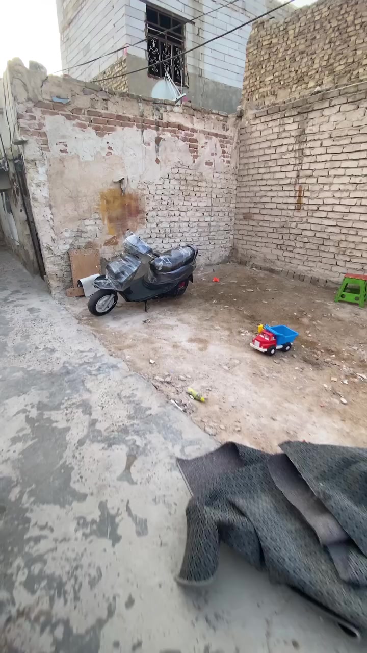 سلام عليكم شباب دراجة فراشة للبيع السعر 350 وبيها مجال قليل الشرايط اللي يتصل على الرقم ب نقرأ سلف Hinder شغال رغم عايز الدراجة بس كفر قدام ***********
