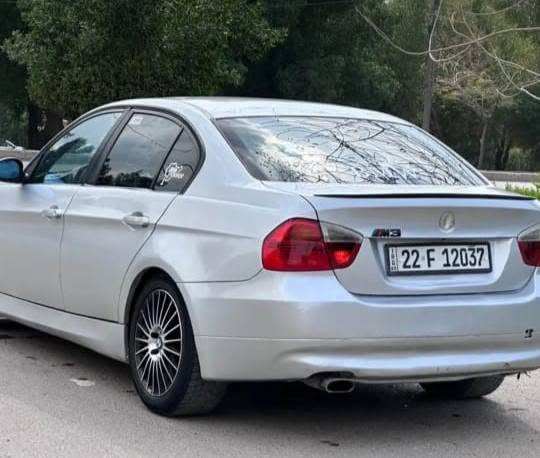 بي ام دبليو للبيع و مراوس موديل 2008 حجم E90 حجم 530 محرك وكير مكفولات بدون نقص و الكهربائيات كلها شغالة بدون جطلات  بلاديه كلهة صدر امامي كلة جديد مبدل و خلفي نضيف كلش تخم تاير جديد باتري جديد ويل كب 17تخم جديد داخل كلش نظيف ما بي شي وبلادي ما ملعوب بي سيارة بيها صبغ احزام اثر جراد بدون ضرر او تبديل قمارة تكم شواصي كلها مكفولات لا صبغ ولا شي سيارة حلوة و مرتبة وكلش نشطة و اعتمادية كلش السعر 80للشراي بيع او مراوس و السنوية باسمي  العنوان بغداد  رقم الهاتف *********** للستفسار متواجد على  النت بغداد, العراق
