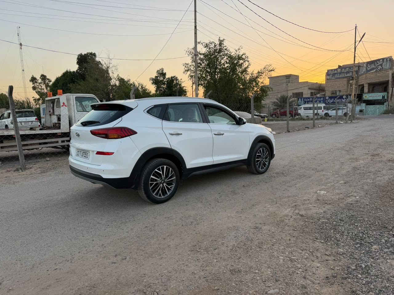 يا الله للبيع توسان 2020 خليجي رقم بغداد بسمي 
فول مواصفات عدا البنوراما  شركة الكَاصد السياره بيها بنيد مبدل وجاملغ خلفي صبغ بدون دواخل السياره جاهزه من كلشي كل نقص ما بيها كير مكينه حداديه تبريد تخم تاير  كله على وضع الشركه 
مكاني بغداد الامين 
السعر 165$ وببها مجال للطيبين 
الشراي يتصل 
***********
***********
