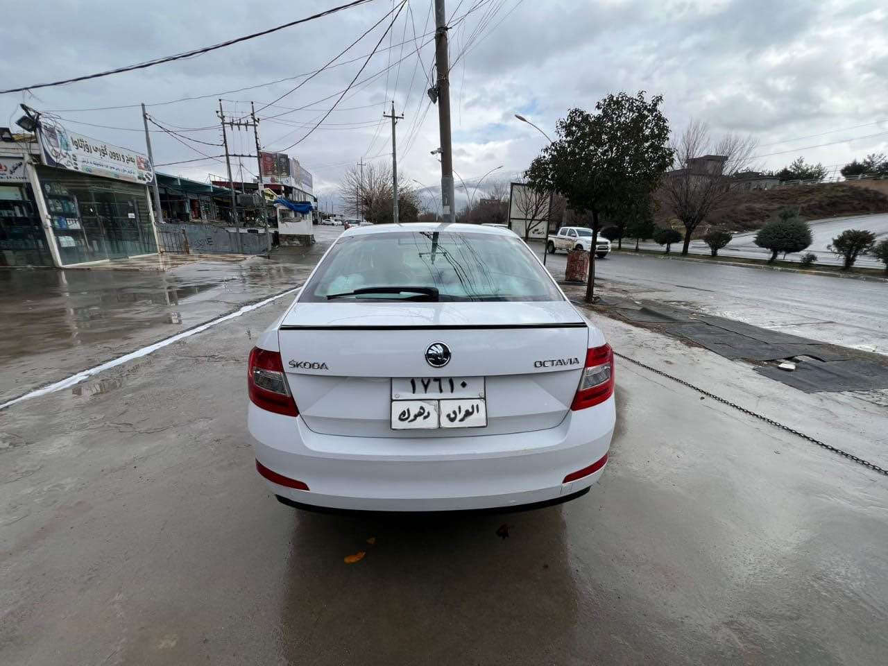 ‎سكوداي ئوکتاڤیا 
‎مودیل ۲٠۱٤ 
‎ئوتوماتیک ۷ گیر 
‎مەکینە ۱۸ و توربوی مەرخوب 
‎۱٤٠ هزار مایل رۆیشتوویە 
‎بی دەعم و سبوخە 
‎تەنها بوستێکی تعدیلی هەیە 
‎گیر و مەکینەی بەشەرتە 
‎بوخار و سەرف هەموو شتێکی بەشەرت 
‎واتساب 0750/829/2009/  
‎شوێن سۆران هەولێر
‎سعر ١ ده فته ر   و مەجال 
15 وەرقە خرامەی لە سەره 

‎سكودا اوكتافيا  
‎موديل ٢٠١٤ 
‎کیر اوتوماتیک ۷ کیر 
‎مكينه ١٨ و توربو مرغوب 
‎ماشية ١٤٠ مايل 
‎بدون دعم و صبغ 
‎فقط شبر تعديل 
‎كير محرك شرط 
‎بدون صرف بدون بوخار
‎كلش بشرط 
‎سعر ١ شدة و مجال مكان سوران اربيل
عليها 15 ورقه غرامه ينزل علي سعرها 
‎واتساب متوفر
0750/829/2009/ أربيل, العراق
