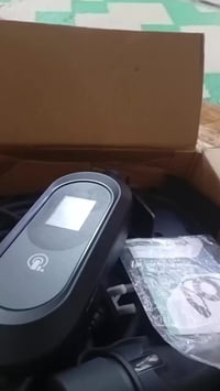 شاحن سيارة • أمبير متغير • حماية فيوز