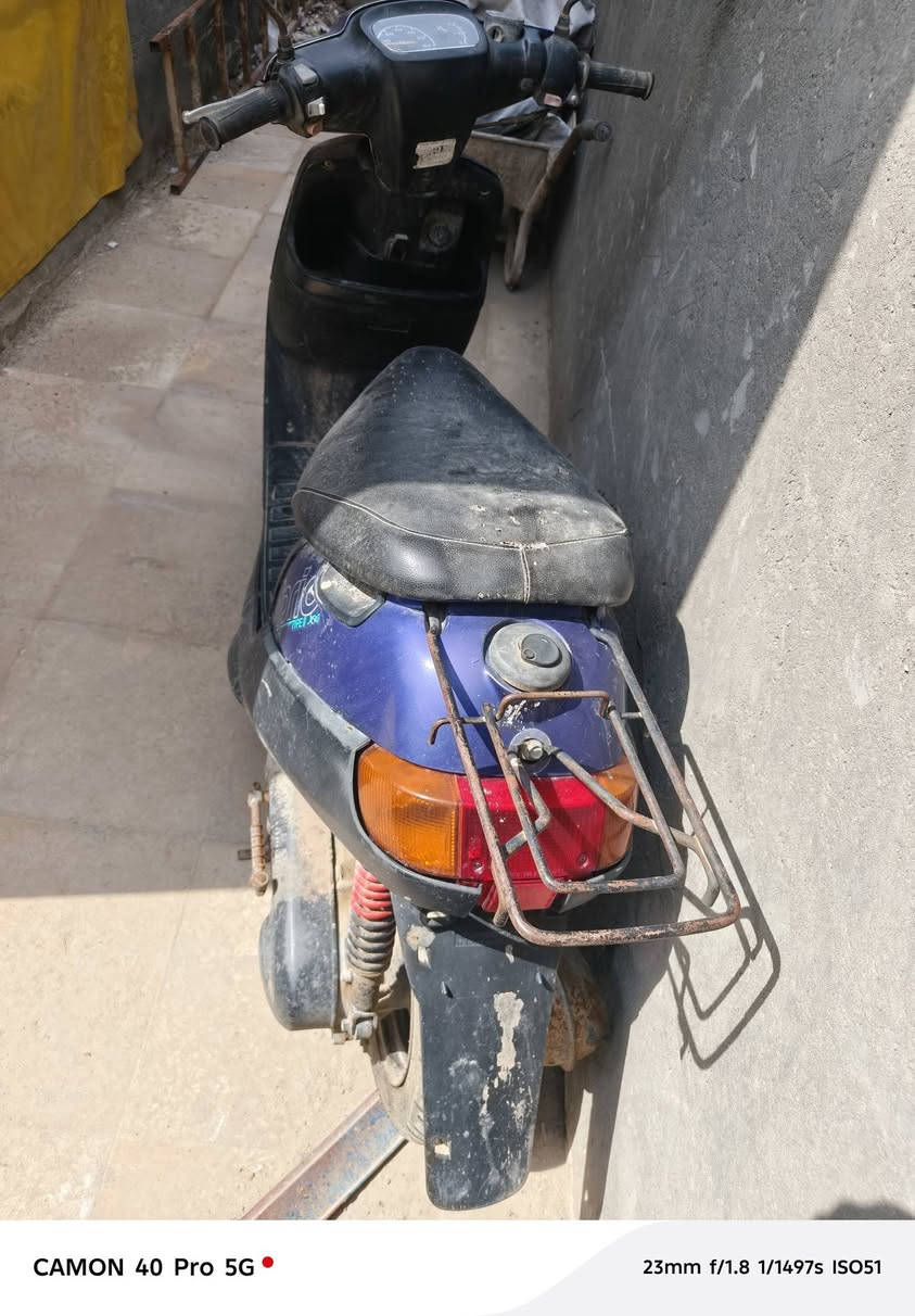 دراجه بطه سعر ٧٥  الف لاتصال ع ***********
