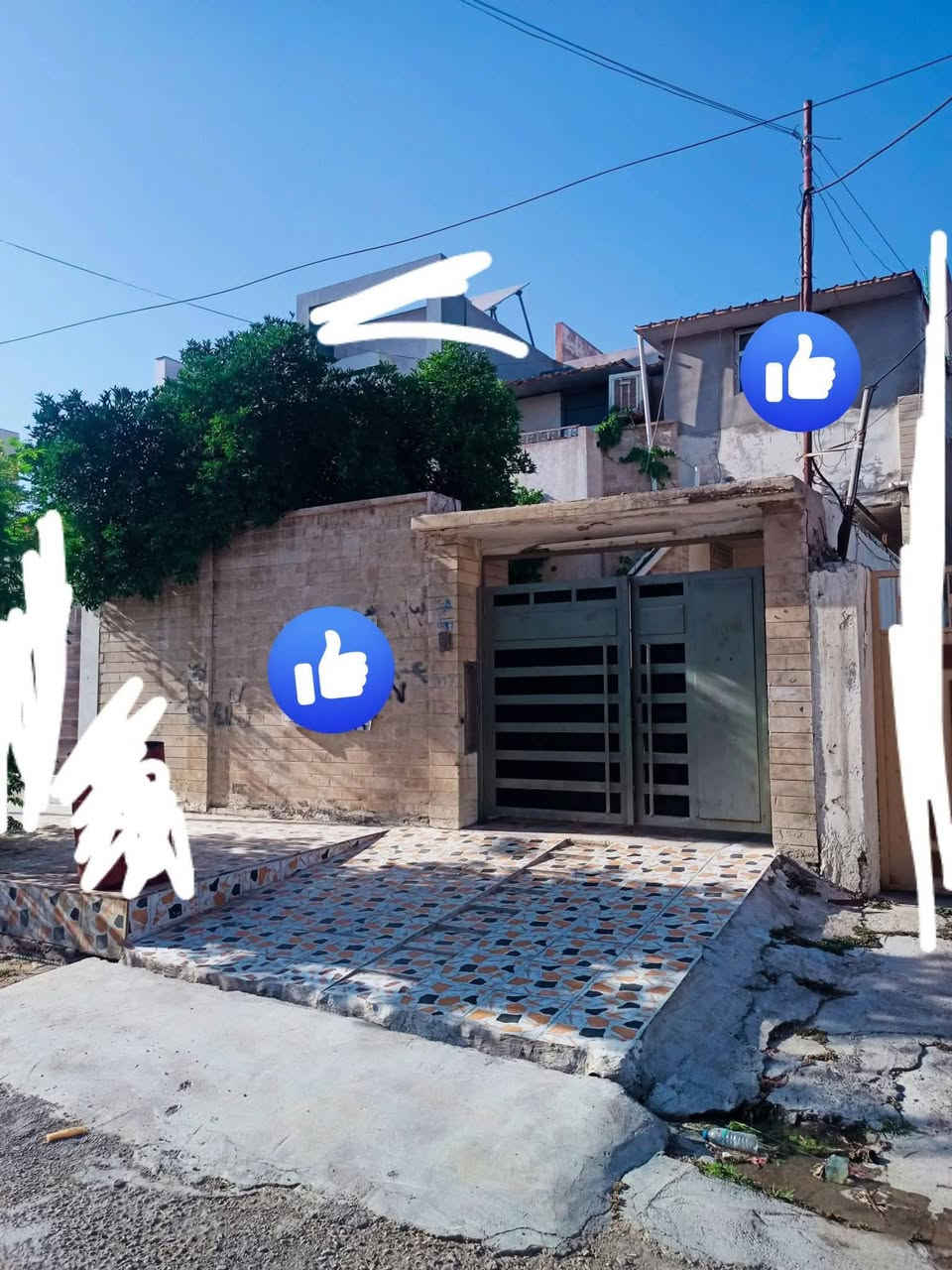 📍 منزل للبيع
📌 المنطقة: حي النور
أقرب نقطة دالة: تقريباً مولدة النور أو مدرسة الشهباء الابتدائية

🏡 هل تبحث عن منزل في حي راقٍ وهادئ؟
هل تريد بيتاً على شارع 20 متر وبسند جديد وتحويل مباشر؟
هل تبحث عن منزل واسع وصالح للسكن بسعر مناسب؟
هل تريد عقاراً في منطقة نظيفة وجميلة وقريبة من جميع الخدمات؟
هل تبحث عن فرصة حقيقية بسعر متر منافس وقابل للتفاوض؟

🔥 إذا كانت إجابتك (نعم)، فهذه فرصة تستحق الإنتباه لها..

📐 المساحة للبيت: 225 متر 
📏 الأبعاد: واجهة 7.5 متر 
                والطول 30 متر

🏠 تفاصيل المنزل:
🔹 المنزل مكون من طابقين 2
🔸 الطابق الأول:
✅ غرفتان
✅ صحيات عدد 1
✅ سرداب

🔸 الطابق الثاني:
✅ 4 غرف
✅ صحيات عدد 2
✅ وسط

💧⚡ الماء والكهرباء متوفران بالكامل

✨ مميزات العقار:
✅ يقع على شارع بعرض 20 متر
✅ اتجاه البيت تقريباً شروق
✅ البناء قديم لكنه صالح للسكن
✅ تم في الآونة الأخيرة تجديد بعض الأمور المهمة في المنزل، ومن ضمنها تغيير شبكة المجاري بالكامل
✅ المنطقة راقية جداً وهادئة
✅ الفرع واسع
✅ أهل المنطقة طيبون ومحترمون
✅ منطقة نظيفة وجميلة ومريحة
✅ المنزل واسع ، والسعر مناسب 

📑 الوضع القانوني:
✔️ سند جديد
✔️ العقار باسم صاحب البيت
✔️ التحويل مباشر

💰 سعر المتر:1,420,000 فقط
🔥 ويوجد مجال بالتفاوض بعد للجادين 🔥

📩 للتواصل:
 عبر الماسنجر أو 
واتساب:📱 ***********

🌷 مع أطيب التحيات.
