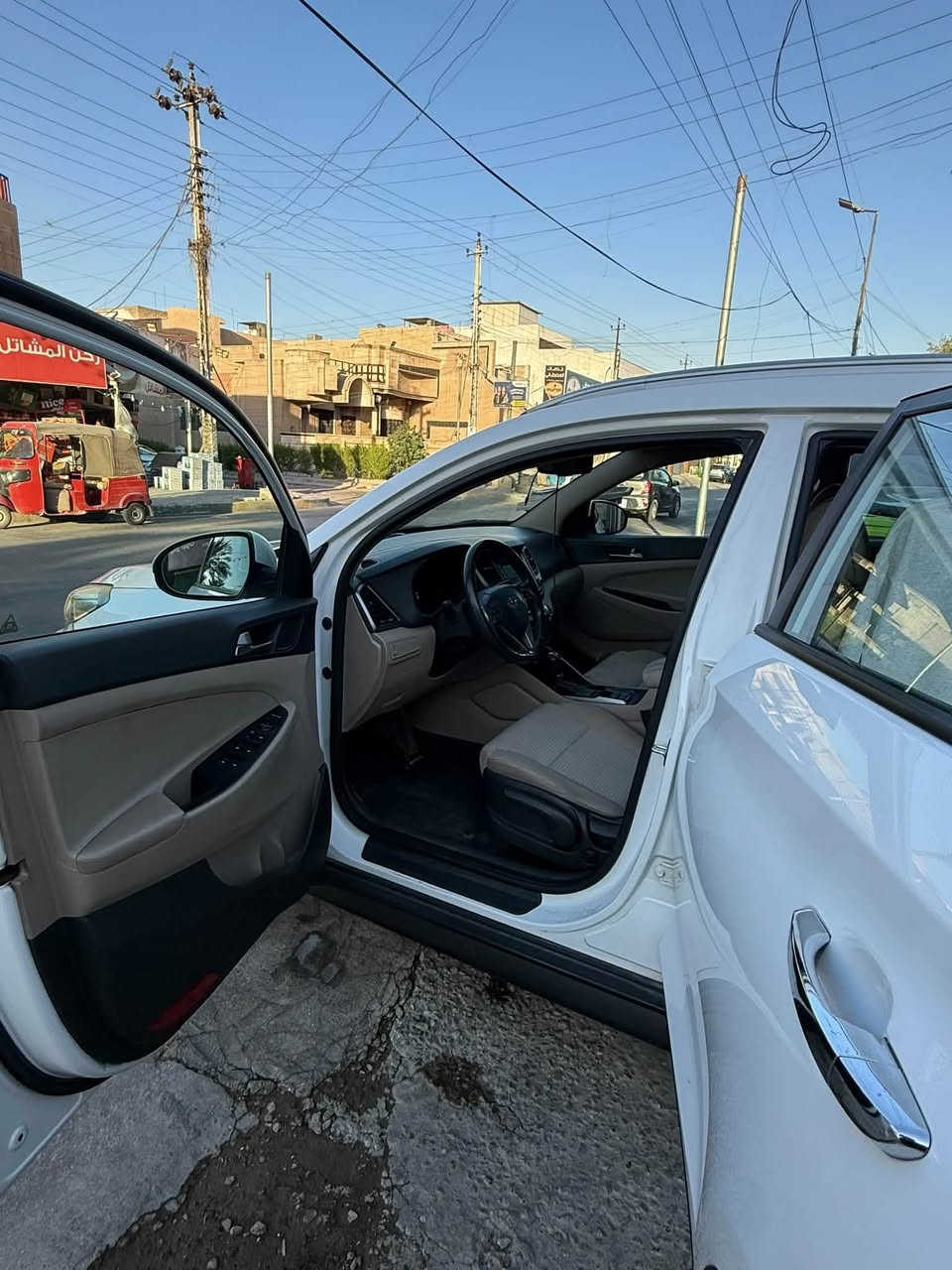 ياالله السلام وعليكم للبيع توسان 2018 خليجي رقم اربيل للبيع السيارة خير من الله تخم تاير تبريد كير مكينة غير مفتوحات وسونار هم بداخل المنشور للاستفسار اكثر ***********
*********** العنوان بغداد البنوك 
السعر ب158 وبيها مجال بسيط للشراي
