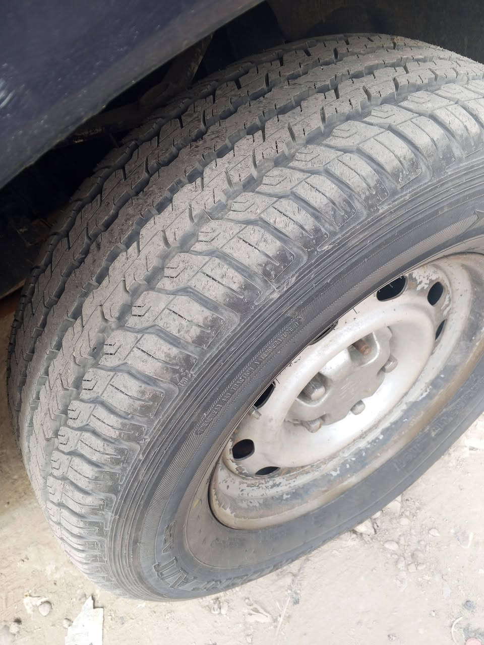 السلام عليكم ورحمه الله وبركاته
دوج رام قديم مديل ،2004 
كهربائيات شغاله كلهن
مكينه كير اكسل لوك ١٠٠/١٠٠
داخل السياره ١٠٠/٩٠
نقه خياس ماكو
السياره شغاله ترايك للبصره 
اوراقها كامله انطيك الكتاب مال مزادها الاصلي
رقمها بلزايد يكلفك ٢٠٠الف
لونها الأساسي ابيض
طبعن السياره وصخه ممغسوله 
باتري جديد لوك البارحه شديته 
تأيرات الاماميه لوك البارحه شديتهن 

يعني السياره فقط دوشمه يرادلها  وترتيب عل دشبول
بك لايت موجود مالنها 

مكانها بابل السياره  
***********
علي الخفاجي
